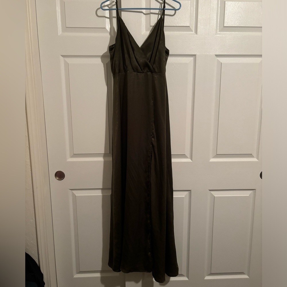 Lulu’s Green Formal Dress Size Large